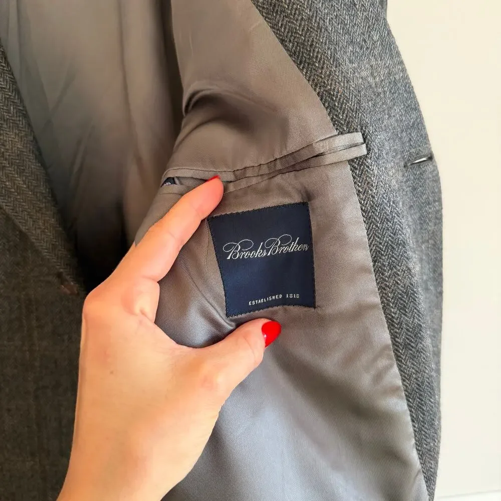 Brooks Brothers Lambswool Herringbone Single-Breasted Blazer Gray 43